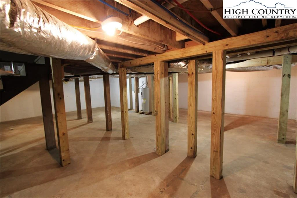 Image number 8 for the current listing