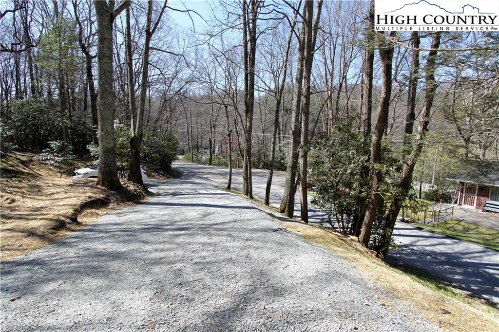Image number 11 for the current listing