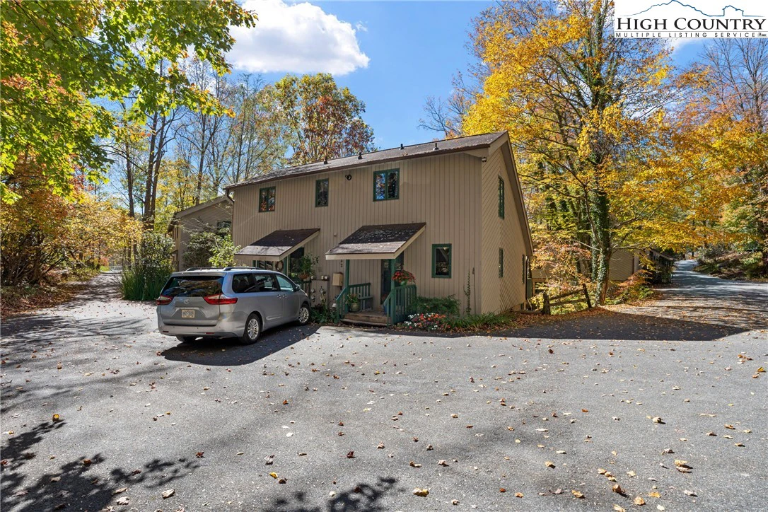 Image number 8 for the current listing