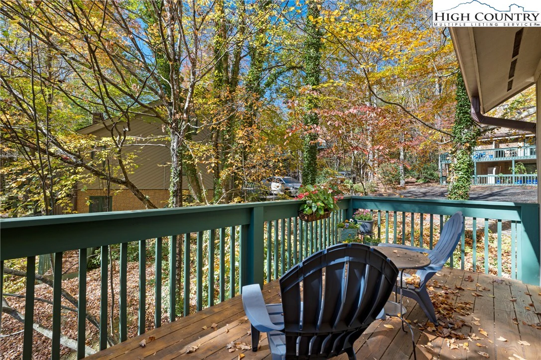 Image number 5 for the current listing