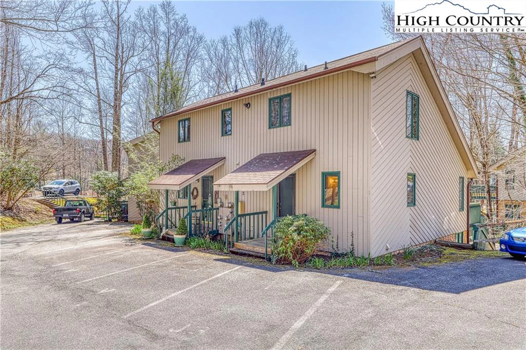 Image number 1 for the current listing