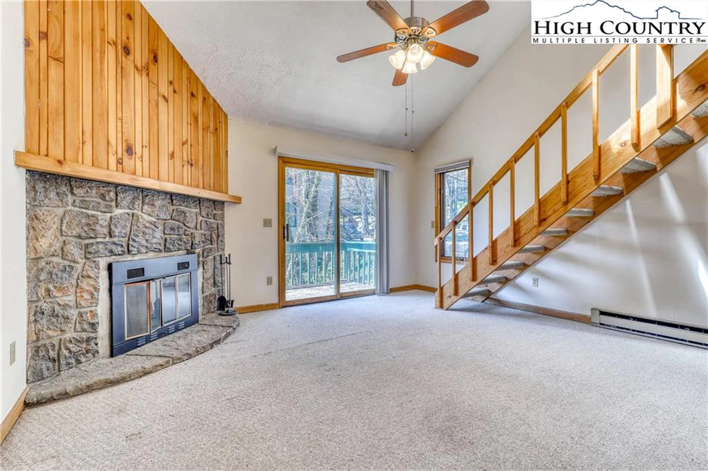 Image number 16 for the current listing