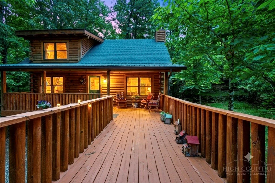 Image number 2 for the current listing