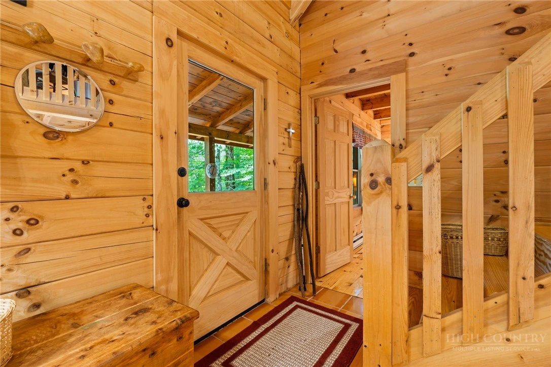 Image number 5 for the current listing