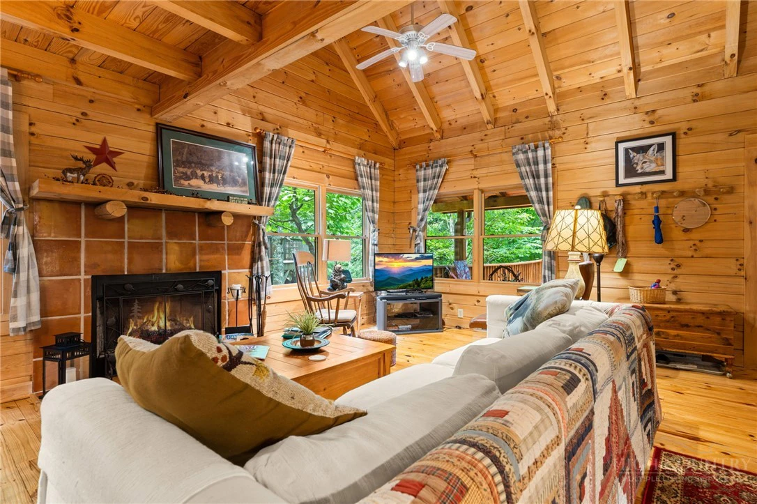 Image number 7 for the current listing