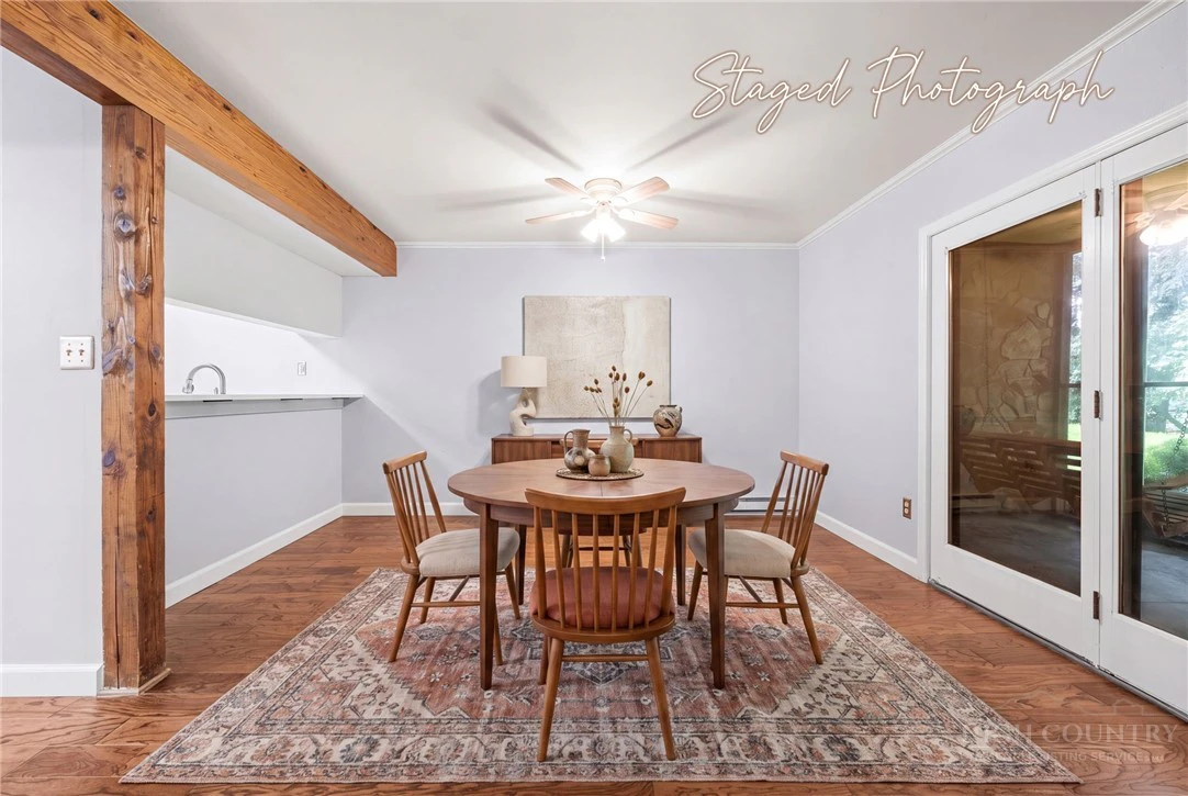Image number 6 for the current listing