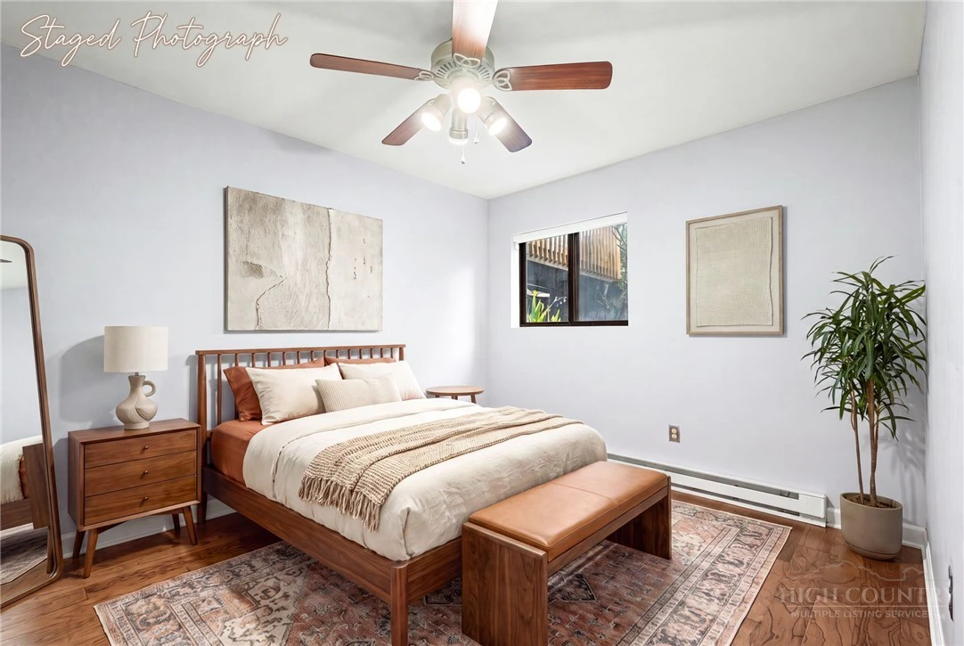 Image number 13 for the current listing