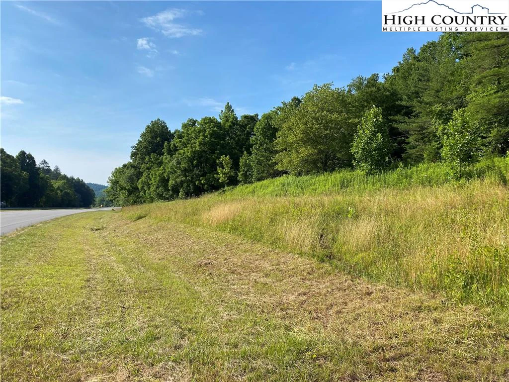 Image number 19 for the current listing