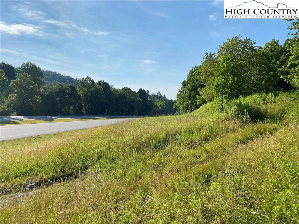 Image number 18 for the current listing