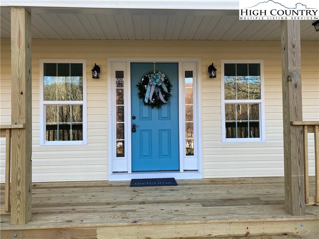 Image number 1 for the current listing