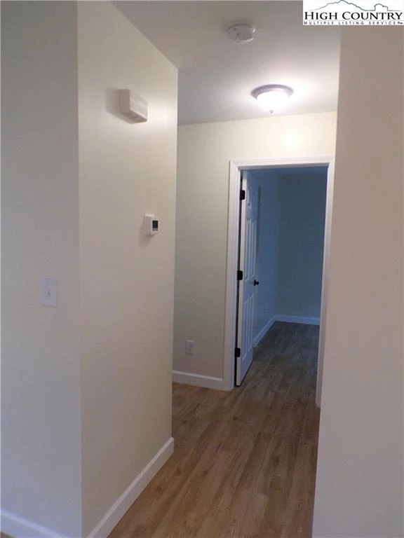 Image number 2 for the current listing