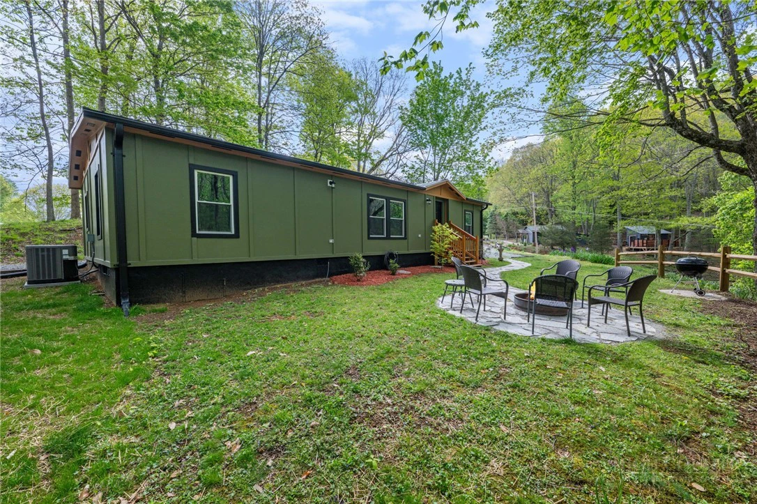 Image number 11 for the current listing