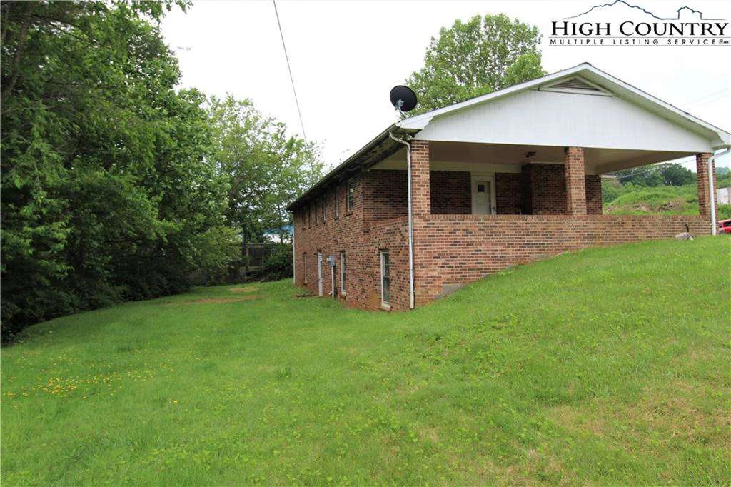 Image number 12 for the current listing