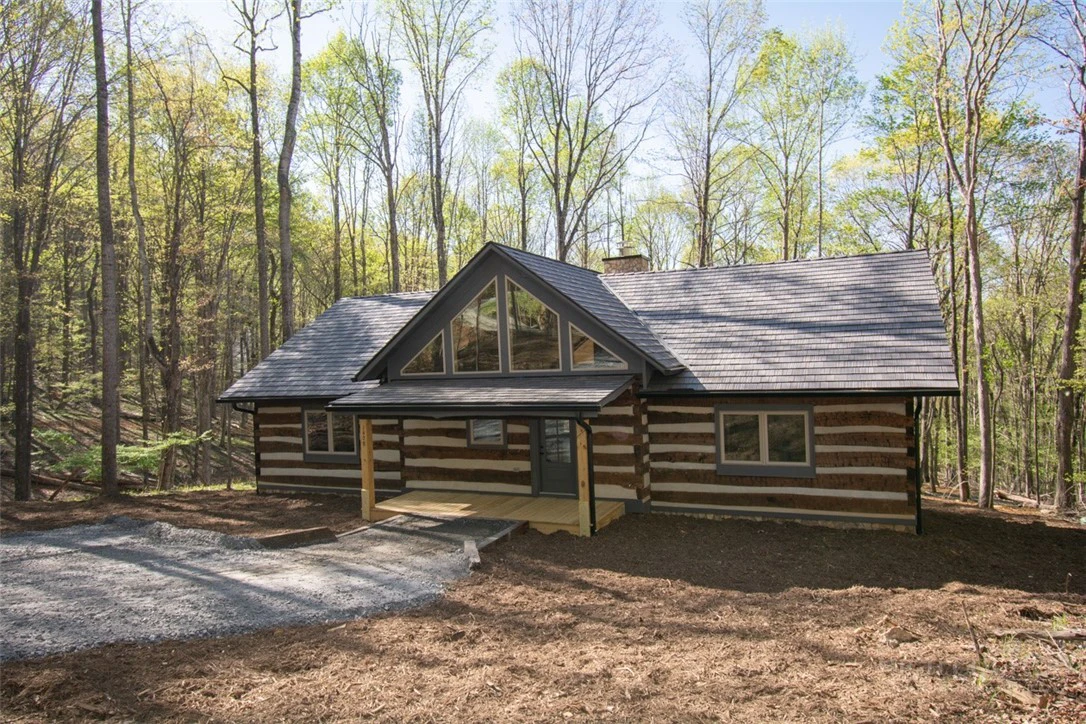 Image number 1 for the current listing