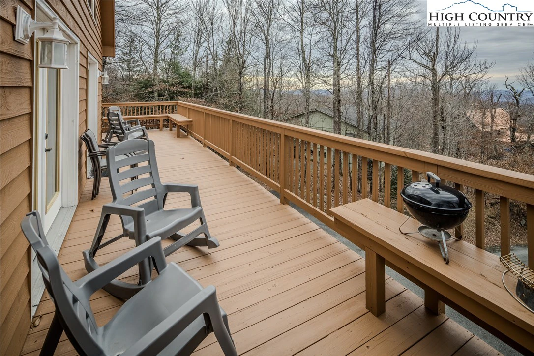 Image number 21 for the current listing