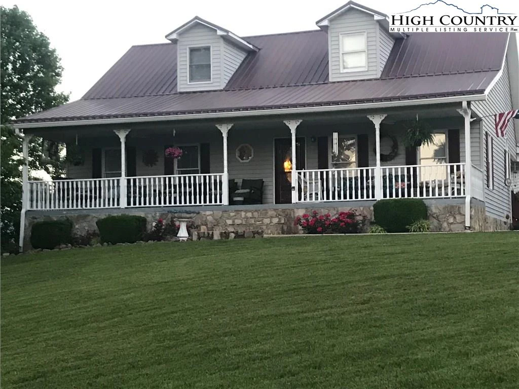 Image number 1 for the current listing
