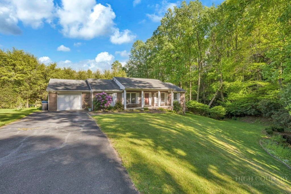 Image number 2 for the current listing