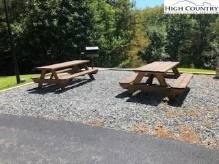 Image number 2 for the current listing