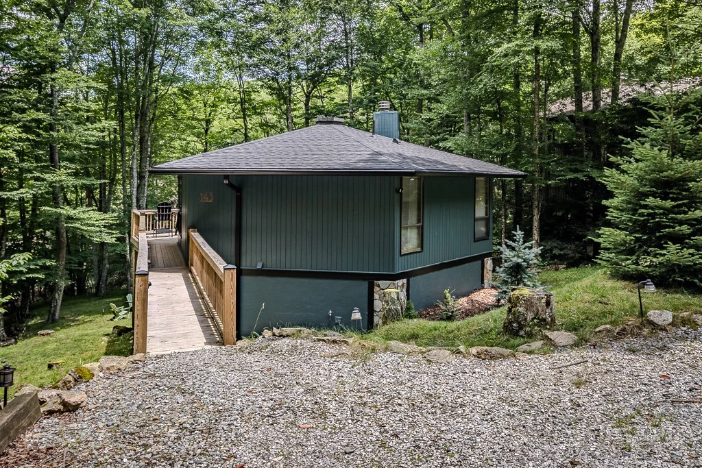 Image number 2 for the current listing