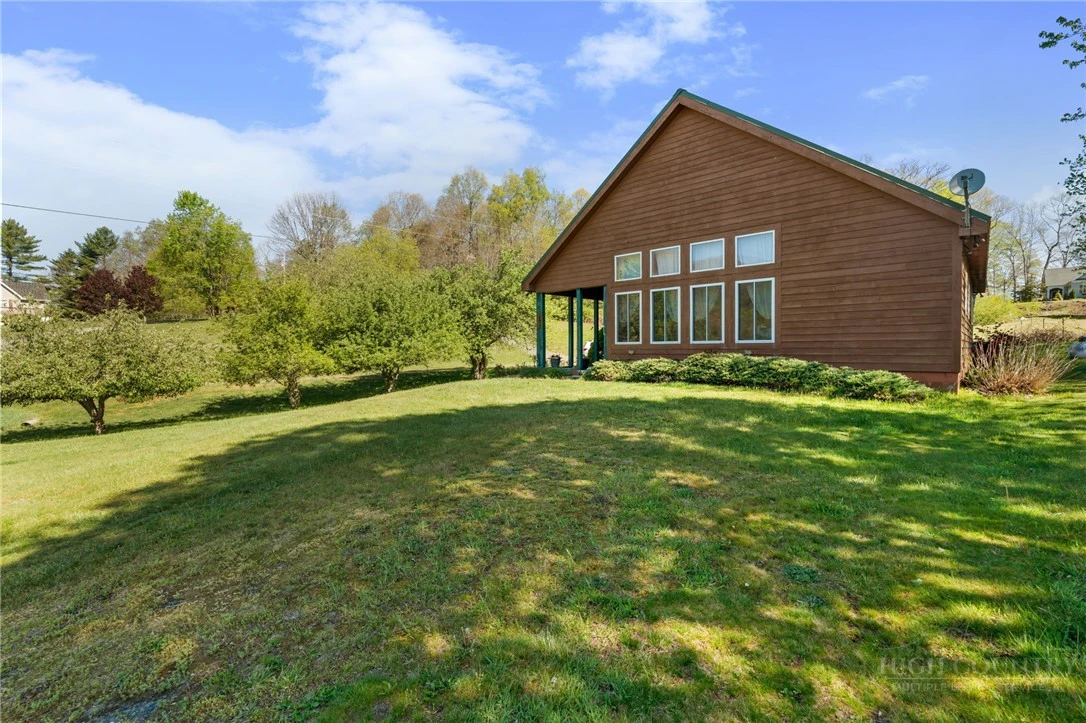 Image number 9 for the current listing