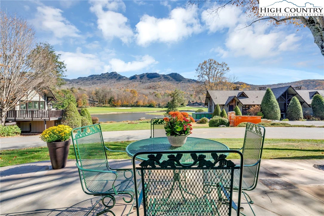 Image number 6 for the current listing