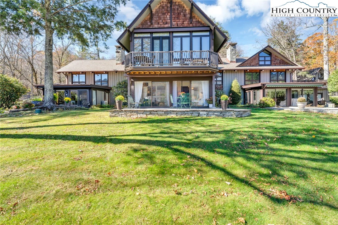 Image number 10 for the current listing