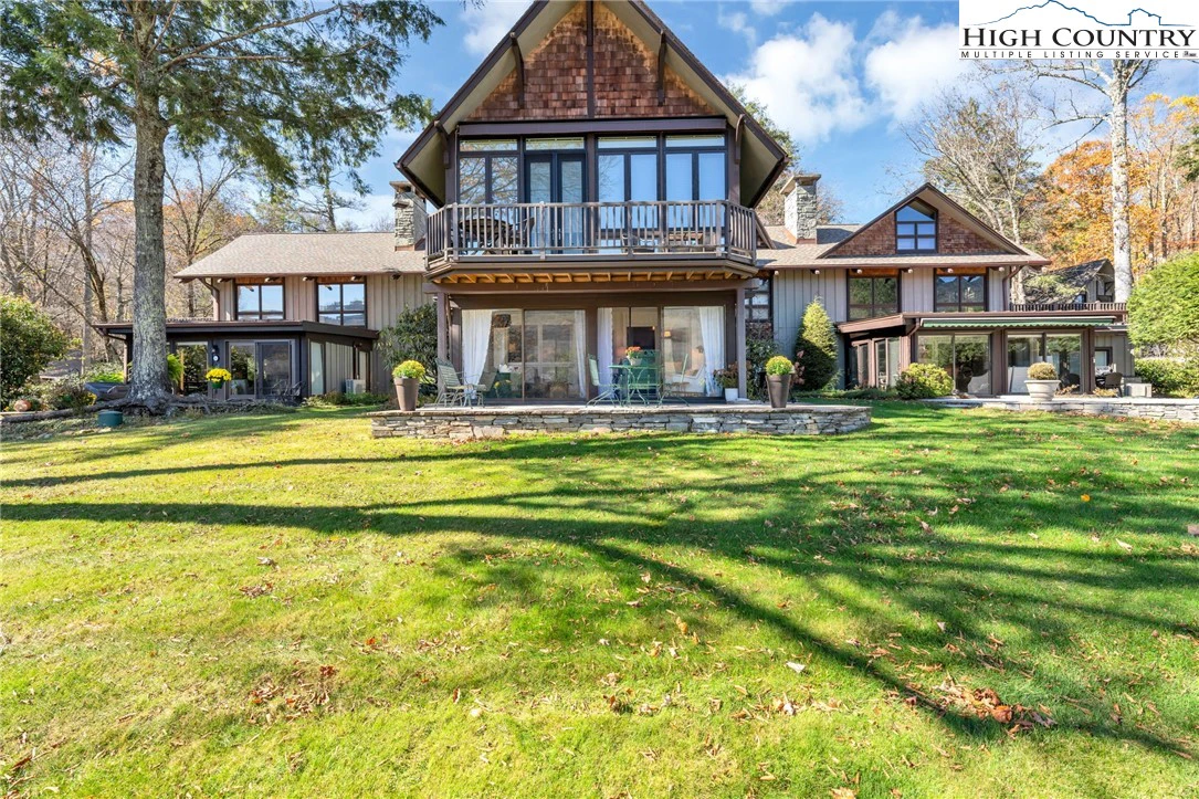 Image number 11 for the current listing