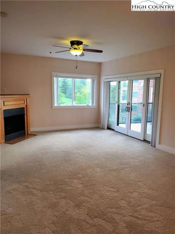Image number 3 for the current listing