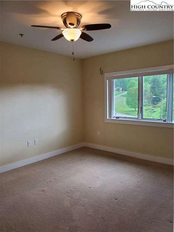 Image number 5 for the current listing