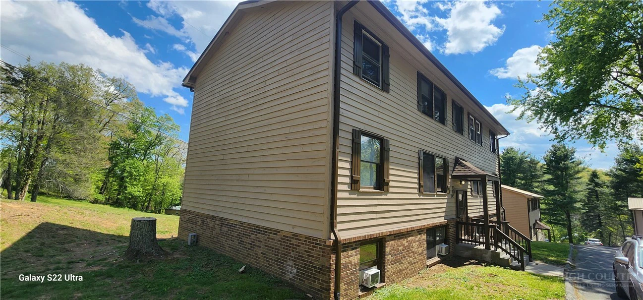 Image number 12 for the current listing