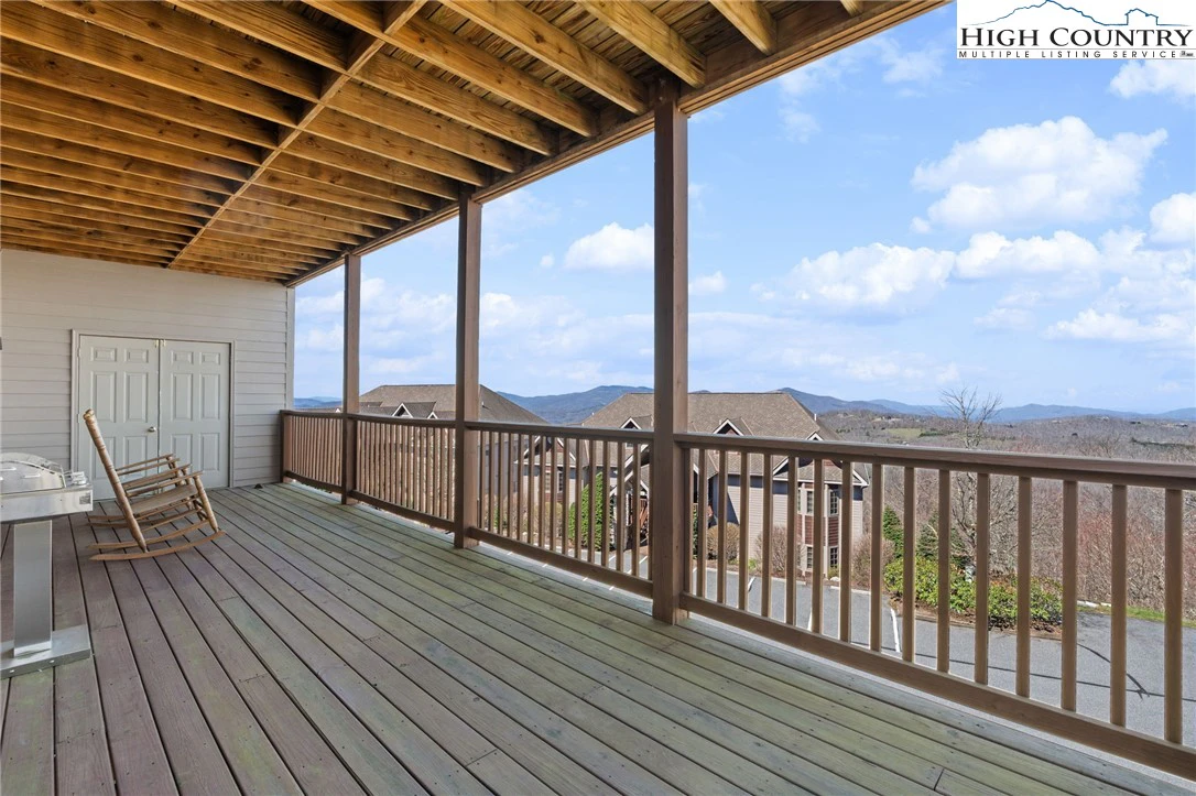 Image number 10 for the current listing