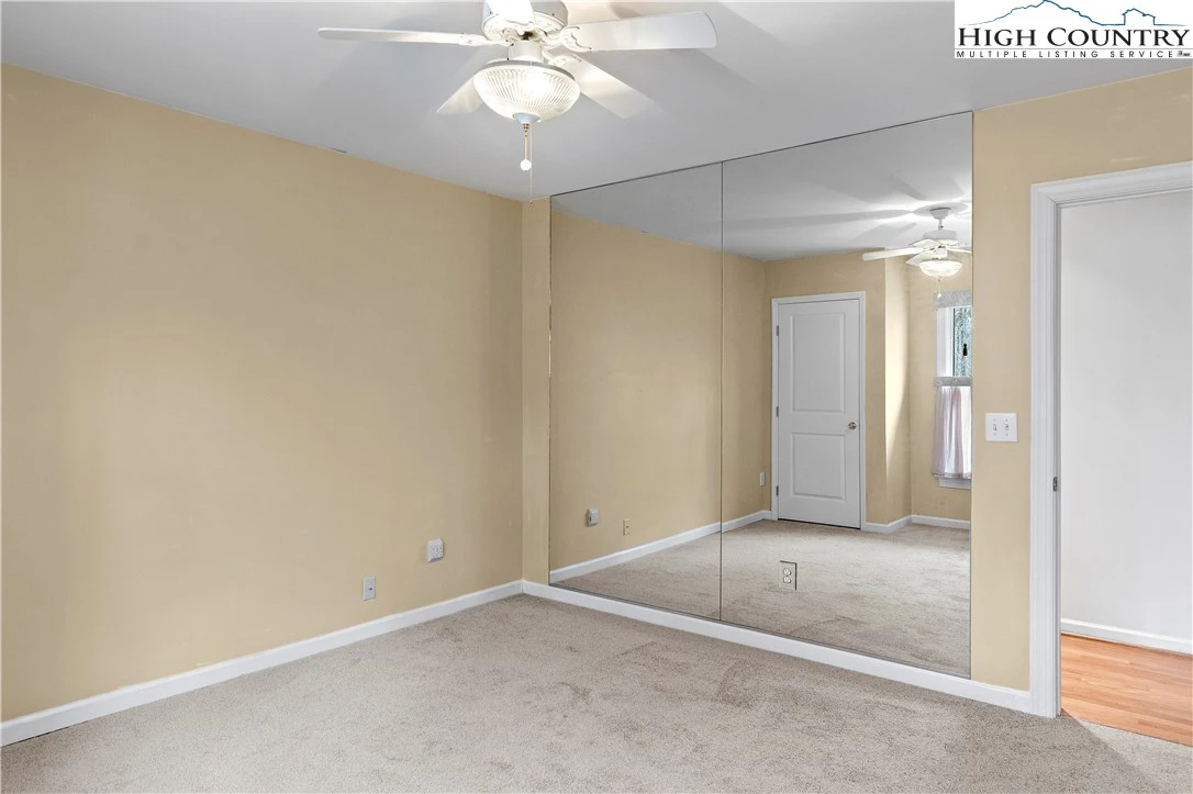 Image number 10 for the current listing