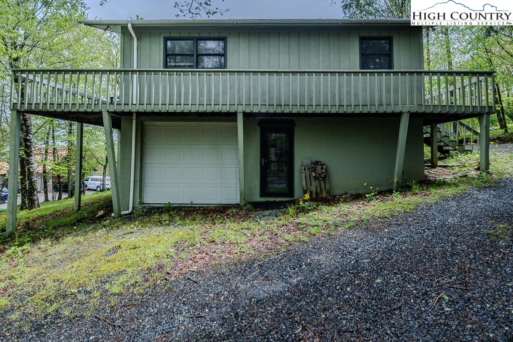 Image number 21 for the current listing