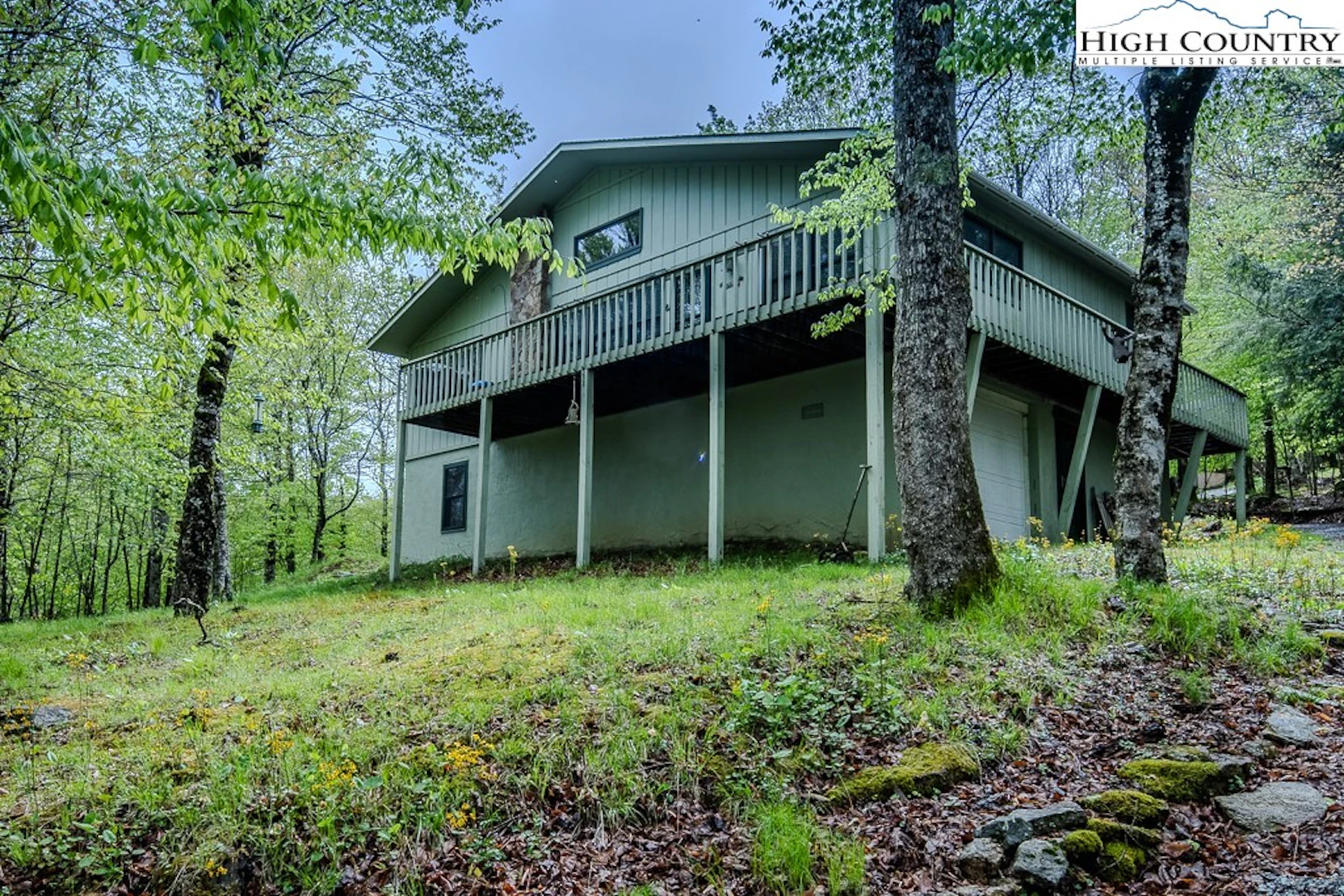 Image number 1 for the current listing