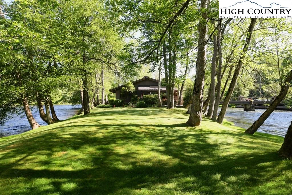 Image number 21 for the current listing