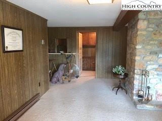 Image number 2 for the current listing