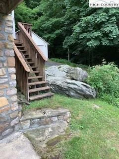 Image number 18 for the current listing