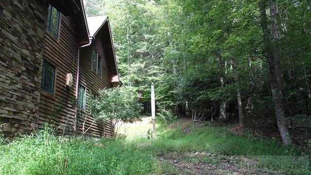 Image number 9 for the current listing