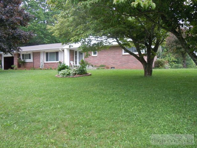 Image number 1 for the current listing