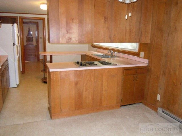Image number 4 for the current listing