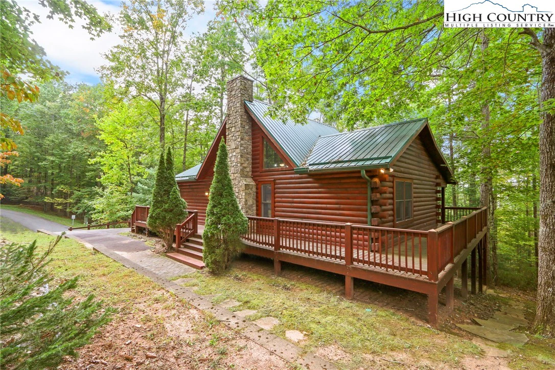 Image number 19 for the current listing