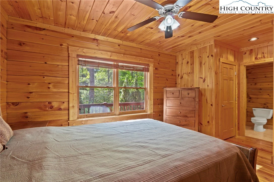 Image number 7 for the current listing