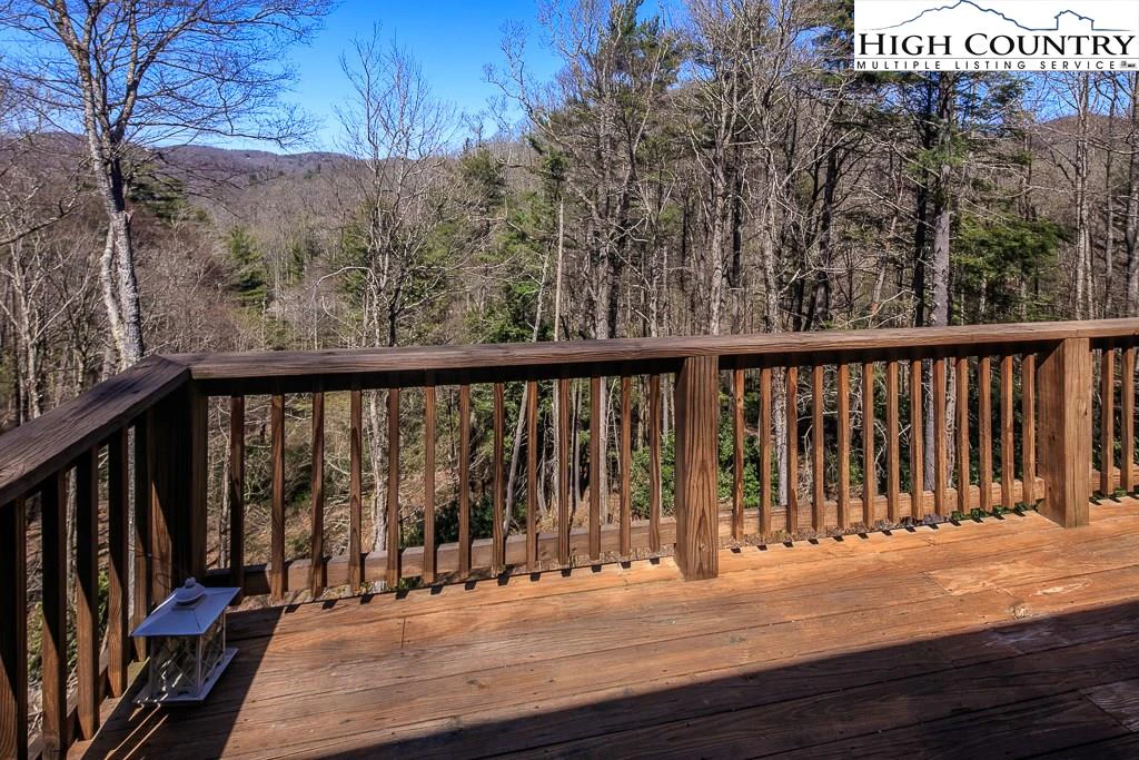 Image number 9 for the current listing