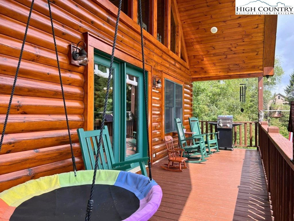 Image number 1 for the current listing