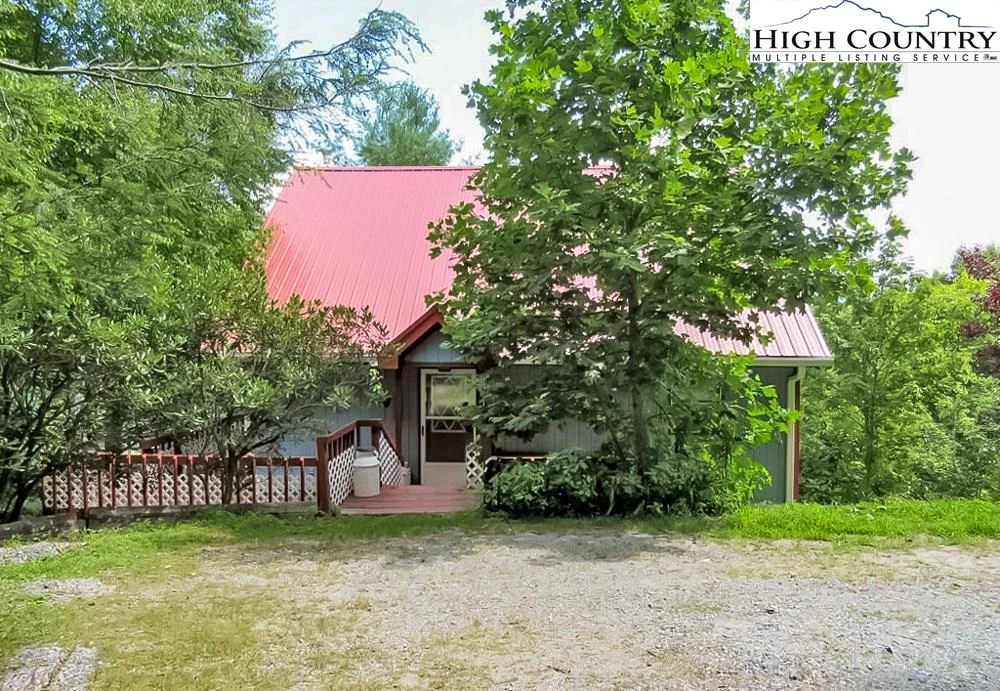 Image number 1 for the current listing