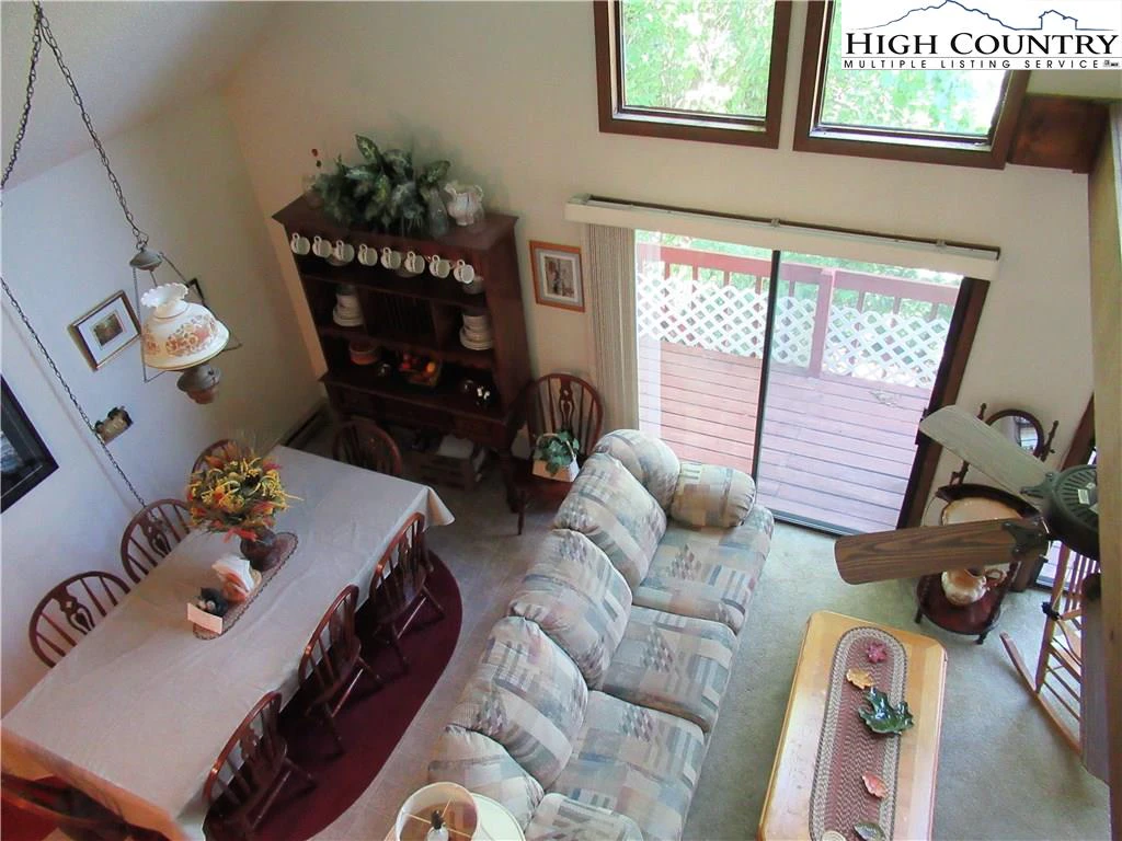 Image number 7 for the current listing