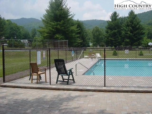 Image number 20 for the current listing
