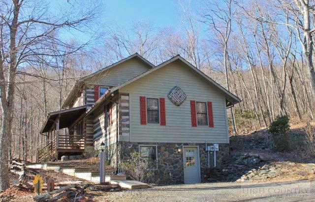 Image number 17 for the current listing