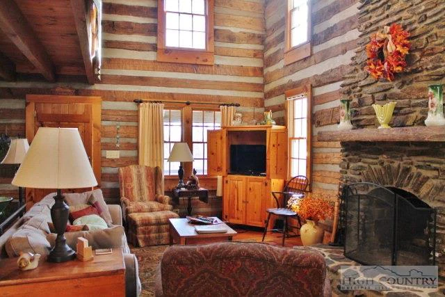 Image number 16 for the current listing