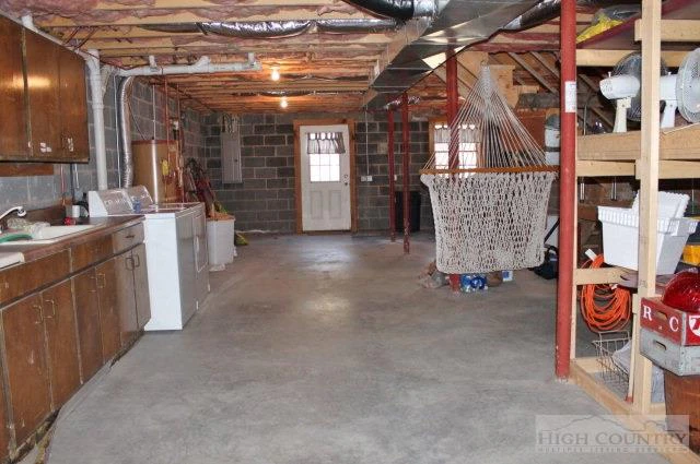 Image number 2 for the current listing